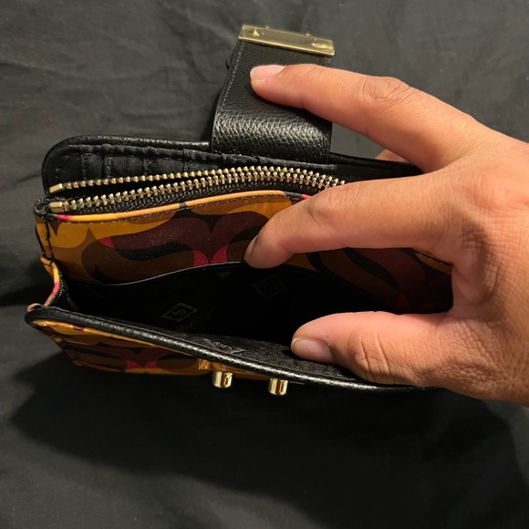 CUTE ✨ Vera Bradley Retro Print Wallet - Picture 9 of 12